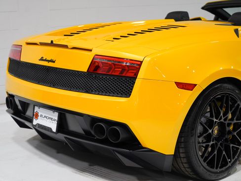 Used 2010 Lamborghini Gallardo LP 560-4 AWD/4WD image 24