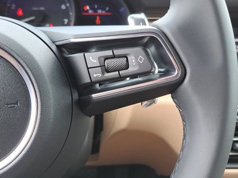 New 2026 Porsche Macan image 29