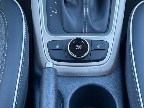 New 2026 Hyundai Venue SEL FWD image 25