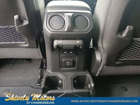 New 2026 Jeep Wrangler Unlimited Rubicon AWD/4WD image 13