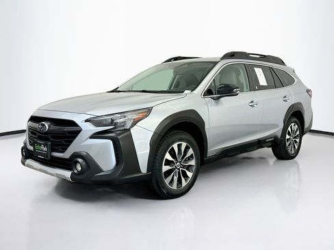 Used 2024 Subaru Outback Limited XT AWD/4WD image 3