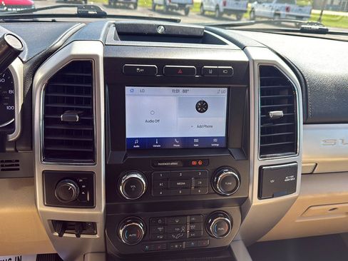 Used 2020 Ford F250 Lariat w/ Chrome Package AWD/4WD image 25