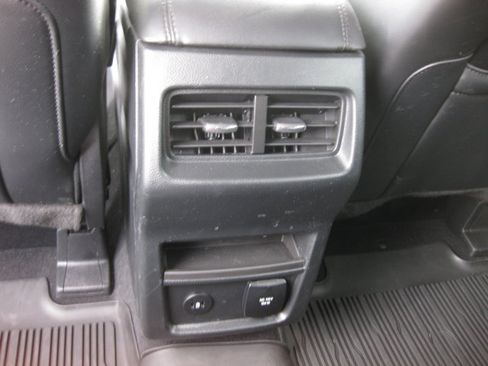 Used 2024 Ford Edge SEL w/ Convenience Package image 12