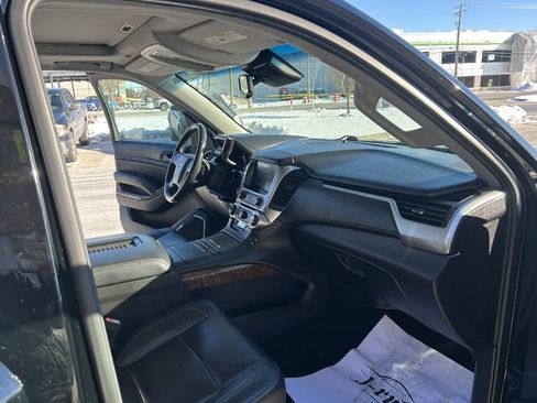 Used 2017 Chevrolet Suburban Premier image 18