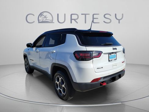 Used 2022 Jeep Compass Trailhawk w/ Trailhawk Elite Group AWD/4WD image 2