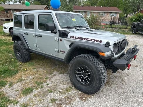 Used 2024 Jeep Wrangler Unlimited Rubicon w/ XTREMEE 35" Tire Package AWD/4WD image 2