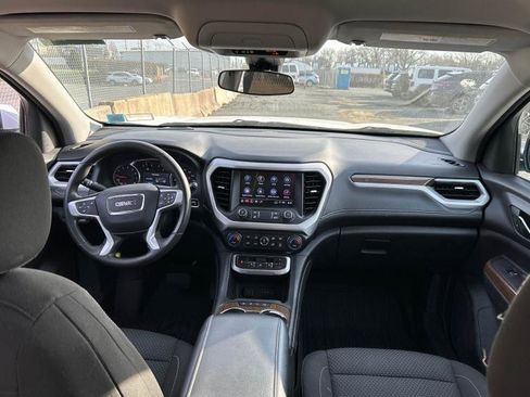 Used 2023 GMC Acadia SLE FWD image 5