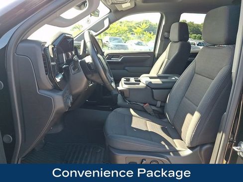 Used 2024 Chevrolet Silverado 1500 LT AWD/4WD image 2