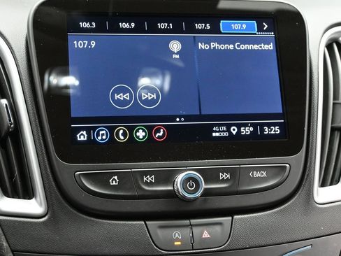 Used 2024 Chevrolet Malibu LT image 16