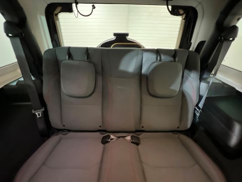 Certified 2026 Jeep Wrangler Rubicon AWD/4WD image 21