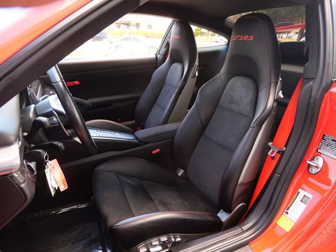 Used 2016 Porsche 911 GT3 RS image 16