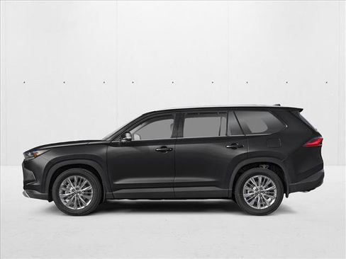 New 2026 Toyota Grand Highlander Platinum image 3