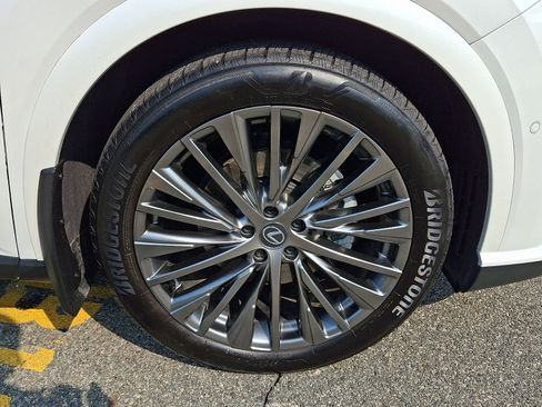 Certified 2024 Lexus RX 350 AWD w/ Convenience Package image 9