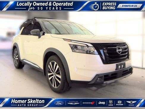 Used 2023 Nissan Pathfinder Platinum AWD/4WD image 1
