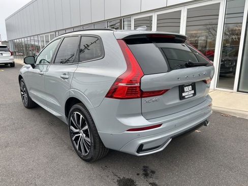 Certified 2025 Volvo XC60 B5 Plus image 3