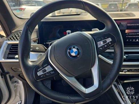 Used 2025 BMW X5 xDrive50e image 15