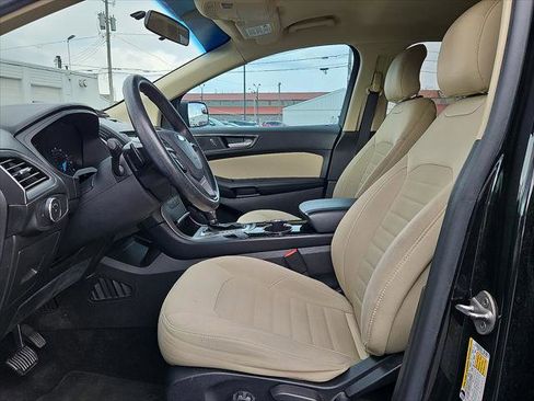 Used 2015 Ford Edge SE FWD image 3