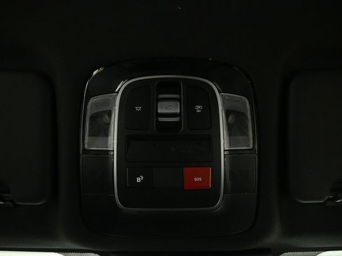 Used 2025 Hyundai Santa Cruz SEL image 17