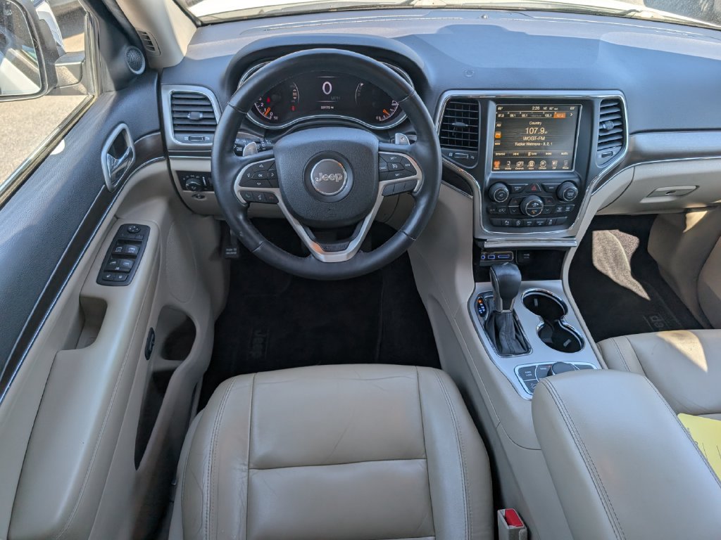 Used 2017 Jeep Grand Cherokee Limited AWD/4WD image 9