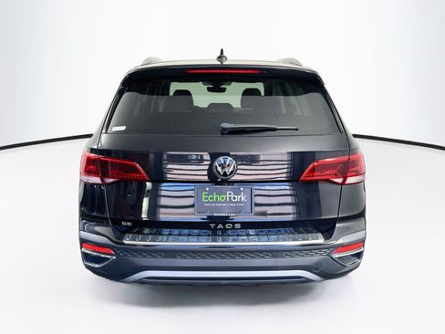 Used 2023 Volkswagen Taos SE w/ Black Wheel Package FWD image 7