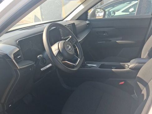 Used 2025 Nissan Kicks S FWD image 5