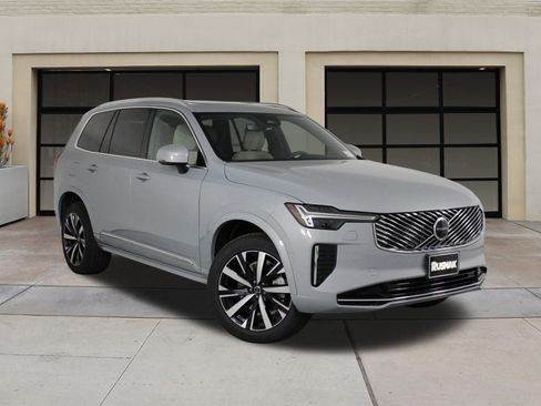 New 2026 Volvo XC90 B5 Core image 19