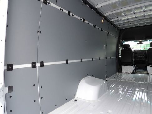 Used 2023 Mercedes-Benz Sprinter 3500 image 41