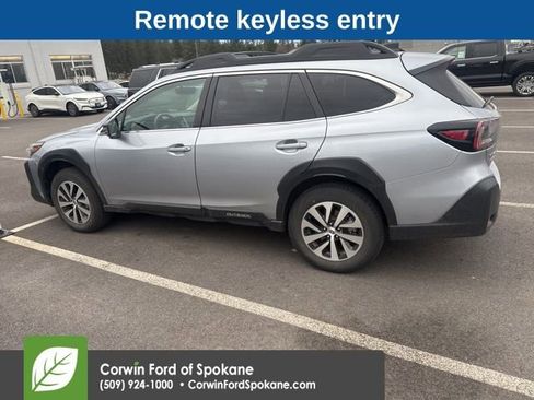 Used 2024 Subaru Outback Premium image 4