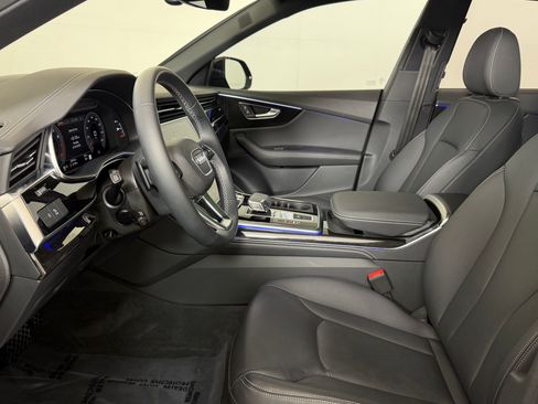 Used 2025 Audi Q8 Premium Plus AWD/4WD image 5