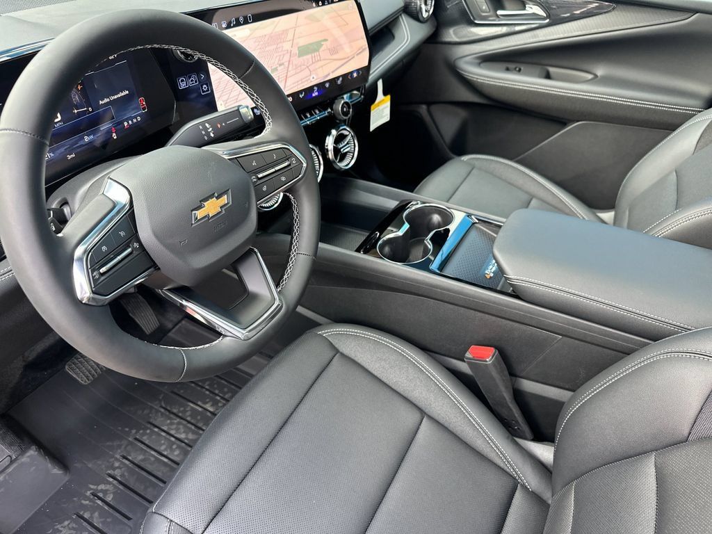 Used 2026 Chevrolet Blazer EV LT w/ LPO, Blackout Package FWD image 9