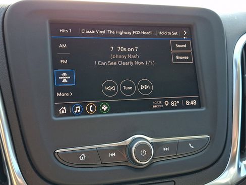 Used 2022 Chevrolet Equinox LS AWD/4WD image 17