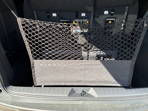 New 2026 Toyota Sienna XLE image 37