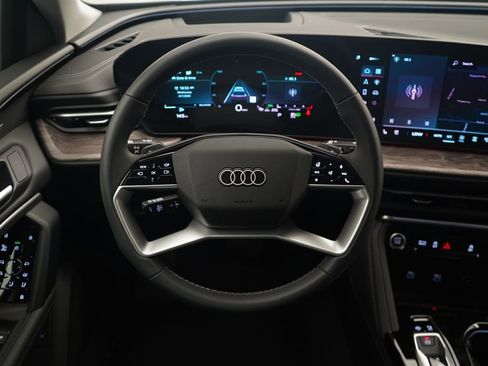 New 2025 Audi Q5 Premium Plus AWD/4WD image 9