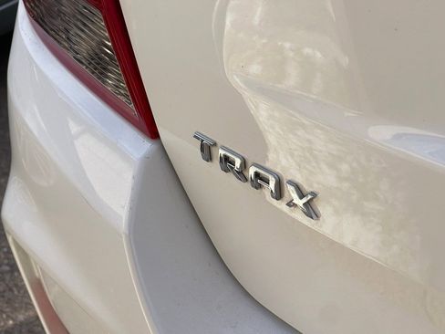 Used 2021 Chevrolet Trax LS w/ Tint and Cruise Package image 9