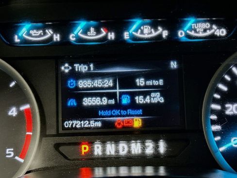 Used 2018 Ford F350 XLT w/ XLT Premium Package image 13