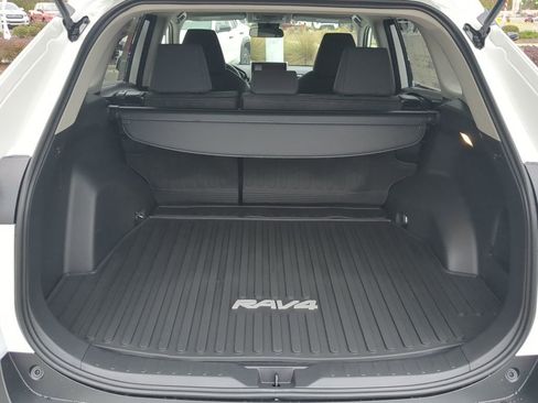 Used 2025 Toyota RAV4 LE image 20