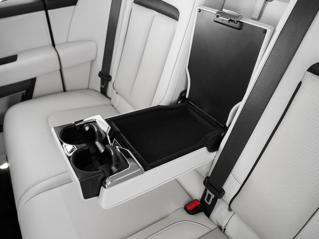 Used 2019 Rolls-Royce Cullinan AWD/4WD image 27
