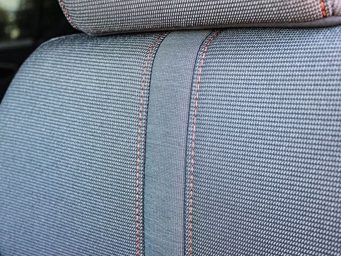 Used 2025 Honda Pilot Sport image 25