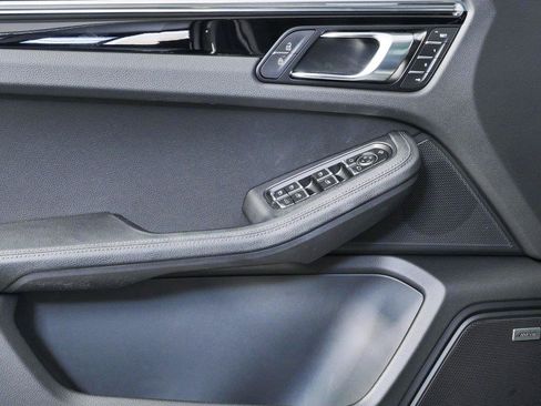 New 2026 Porsche Macan Turbo AWD/4WD image 6