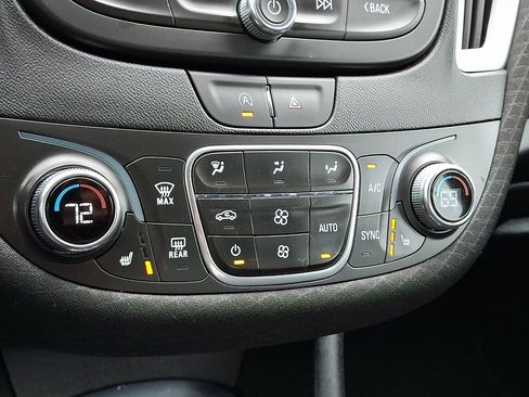Used 2024 Chevrolet Malibu LT FWD image 18