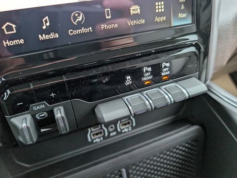 New 2026 RAM 1500 Laramie image 29