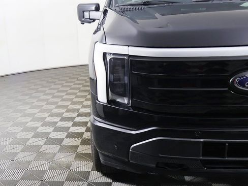 Used 2023 Ford F150 Lightning Platinum image 19