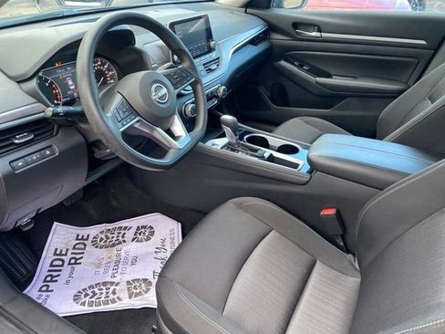 Used 2023 Nissan Altima 2.5 SV FWD image 6