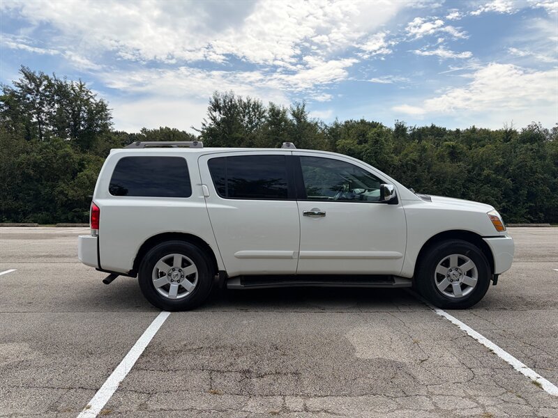Used 2004 Nissan Armada LE w/ (DVD) Technology Pkg (LE) AWD/4WD image 6