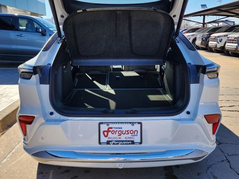 New 2026 Buick Envista Avenir FWD image 48