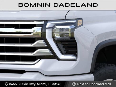 New 2026 Chevrolet Silverado 2500 High Country w/ High Country Premium Package AWD/4WD image 10