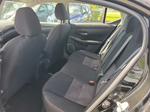 Certified 2025 Nissan Sentra SR FWD image 10