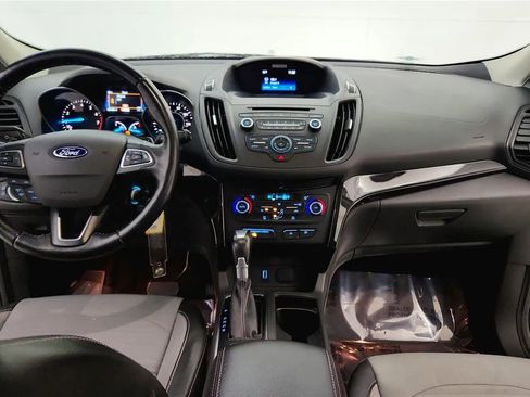 Used 2017 Ford Escape SE w/ SE Sport Appearance Package image 34