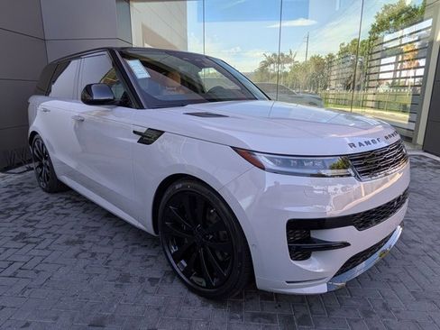 New 2026 Land Rover Range Rover Sport Dynamic SE image 6