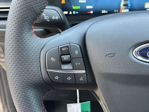 New 2026 Ford Escape ST-Line Elite w/ Class II Trailer Tow Package image 9